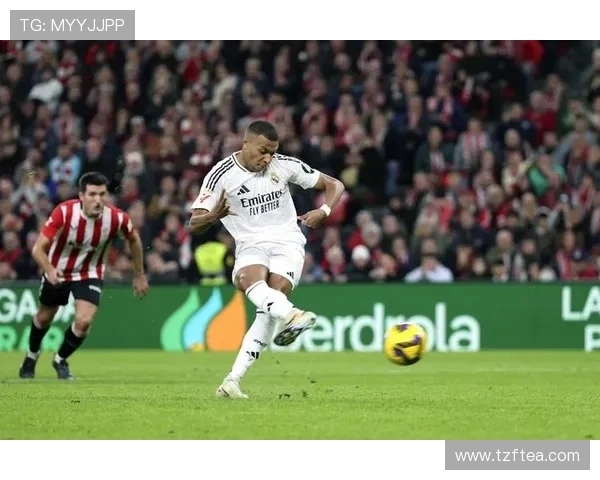 姆巴佩状态回升再创佳绩 逐步展现世界级球员风采 姆巴佩状态回升再创佳绩 逐步展现世界级球员风采